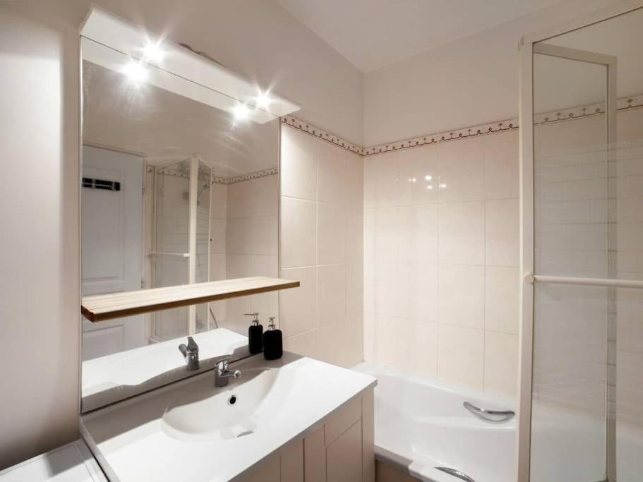 Les Paves De Prague - Appartement Pour 4 A 10 Minutes De Disneyland Paris Montevrain Luaran gambar