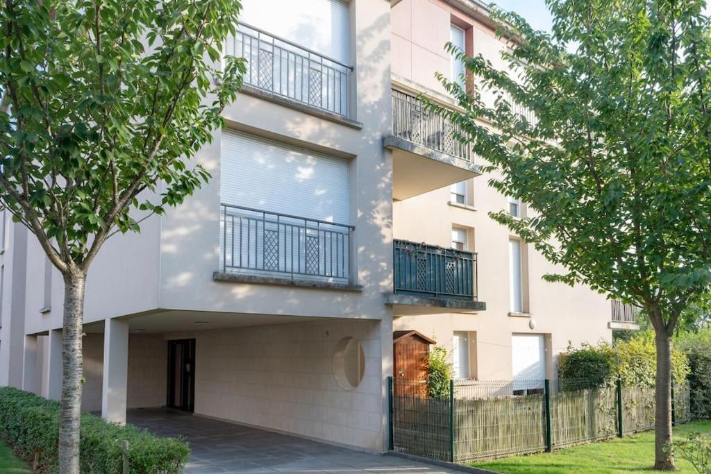 Les Paves De Prague - Appartement Pour 4 A 10 Minutes De Disneyland Paris Montevrain Luaran gambar